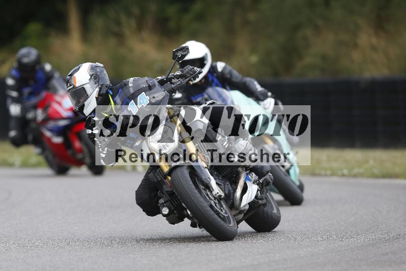 /30 23.06.2025 Get Faster Caremotion ADR/Rider Academy gruen/14